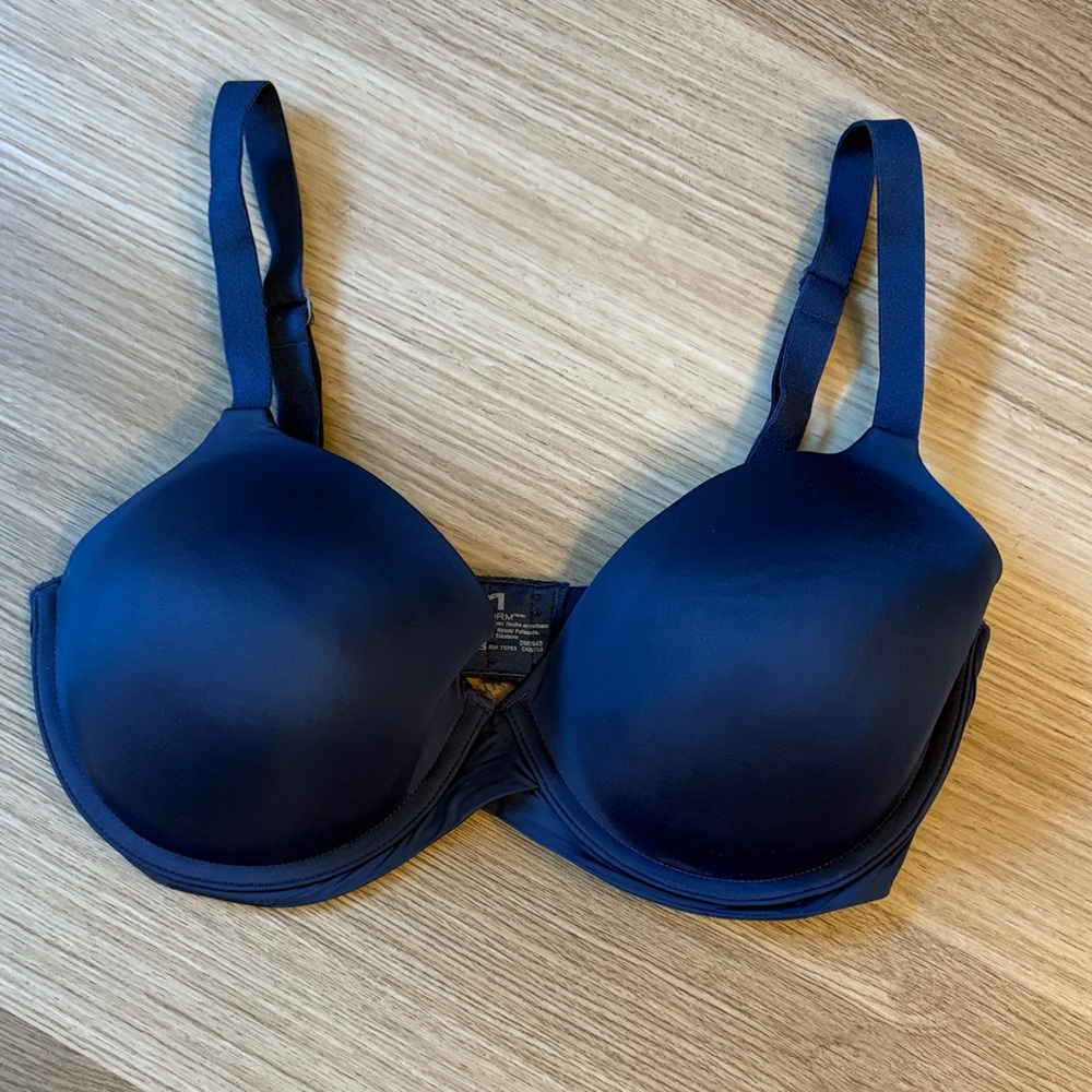 EUC! Maidenform Deep Blue Underwire Convertible T-Shirt Bra 34D